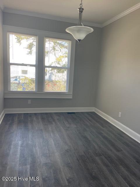 1507 Holman Street Kinston, NC 28501 - Photo 9 of 27 Dining