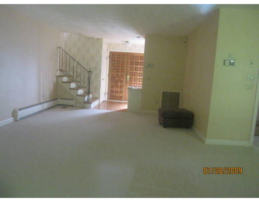 5 Meadowbrook Road Worcester, MA 01609 - Photo 4 of 4 Gallery Image 4