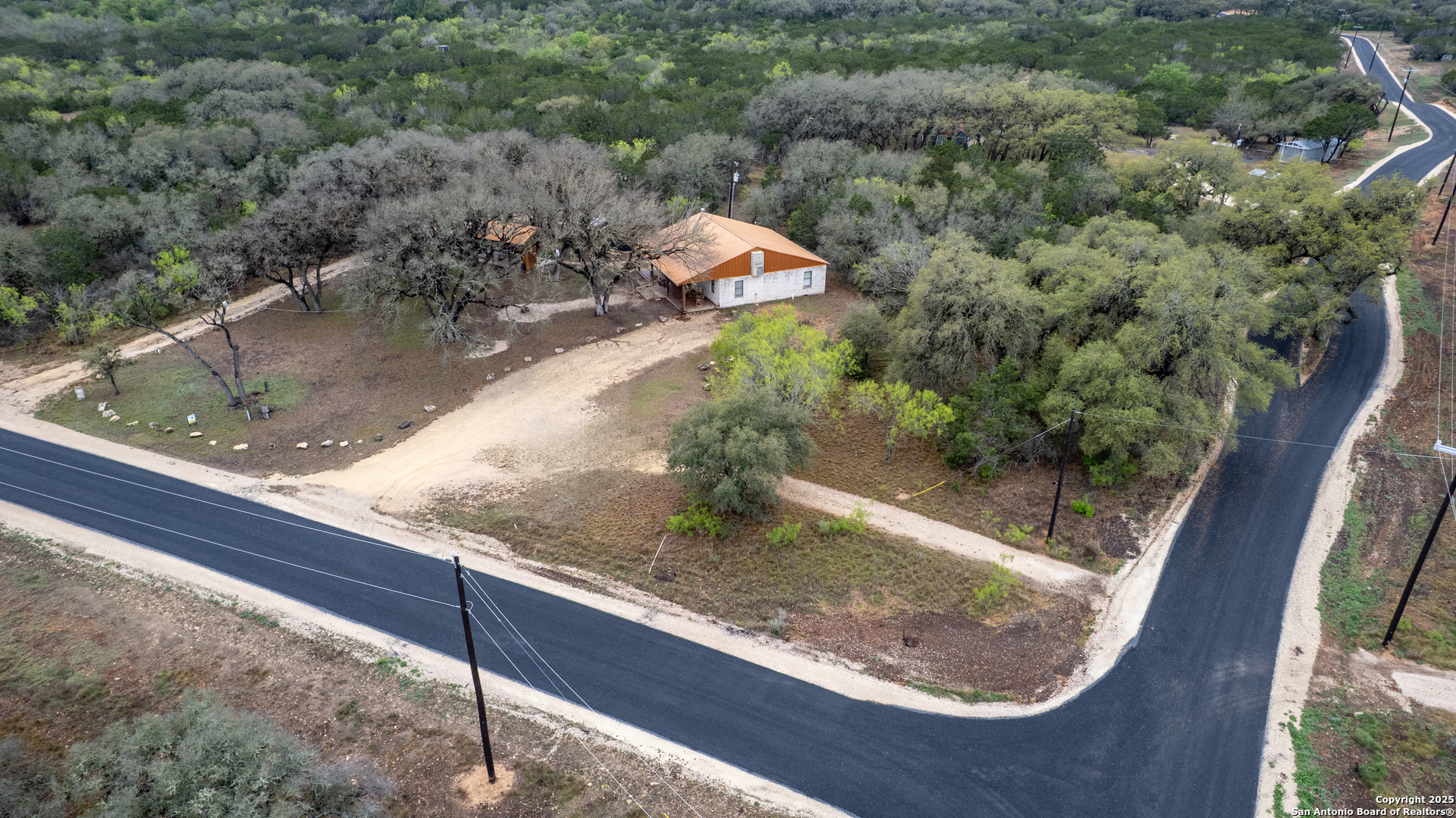 387 Madrone Loop Concan, TX 78838 - Photo 19 of 21