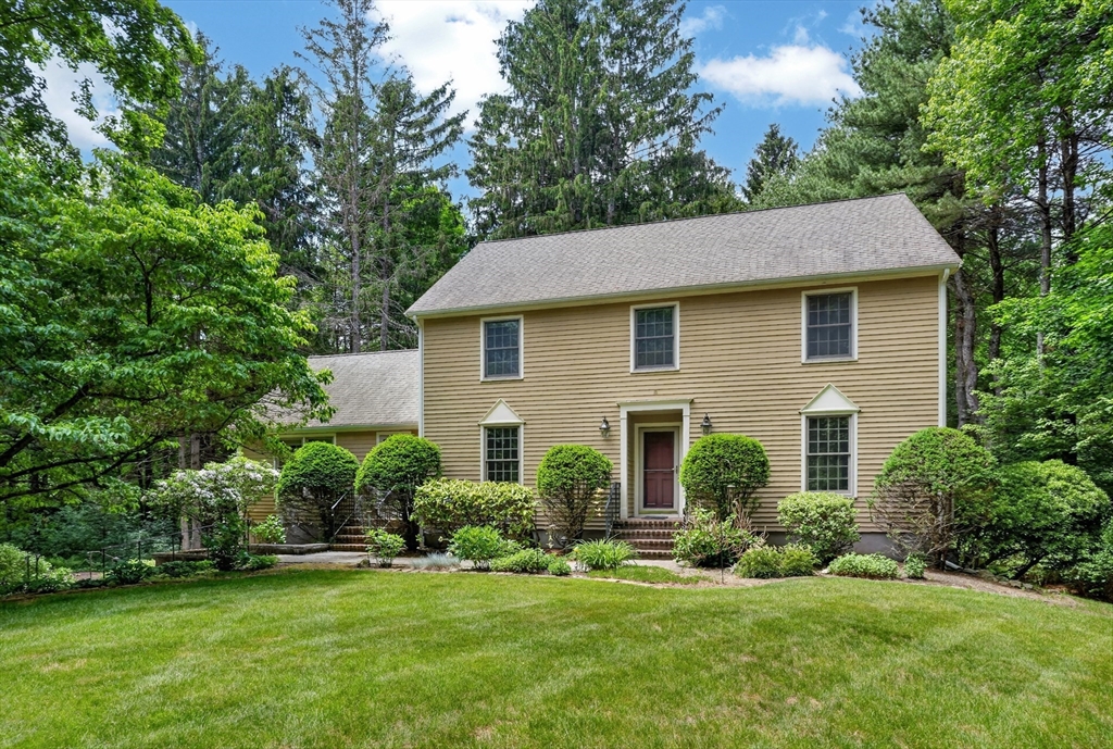 17 Maplewood Road Medfield, MA 02052 - Photo 36 of 41