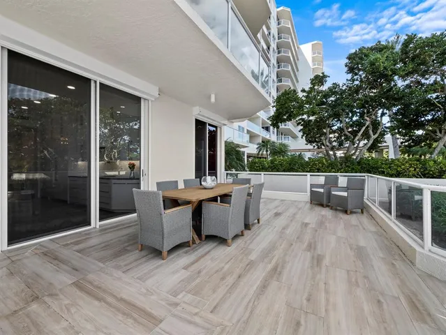 $2,300,000 | 1800 Benjamin Franklin Drive, Unit A102, Sarasota, FL 34236