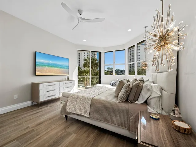 $2,300,000 | 1800 Benjamin Franklin Drive, Unit A102, Sarasota, FL 34236