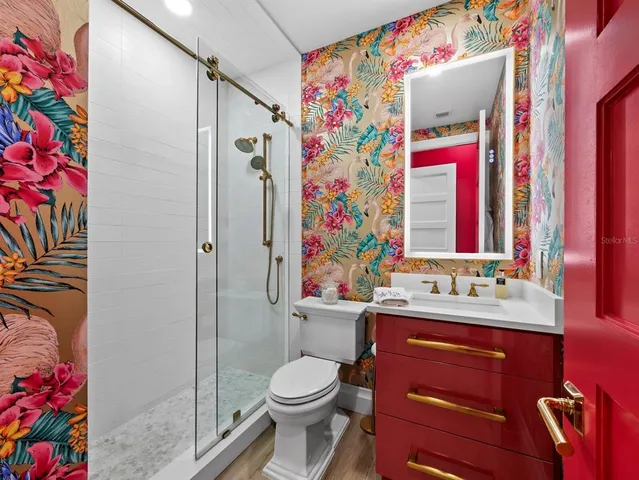 $2,300,000 | 1800 Benjamin Franklin Drive, Unit A102, Sarasota, FL 34236