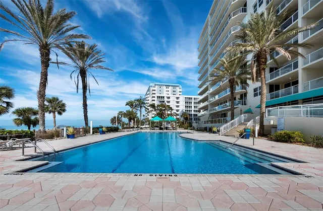 $2,300,000 | 1800 Benjamin Franklin Drive, Unit A102, Sarasota, FL 34236