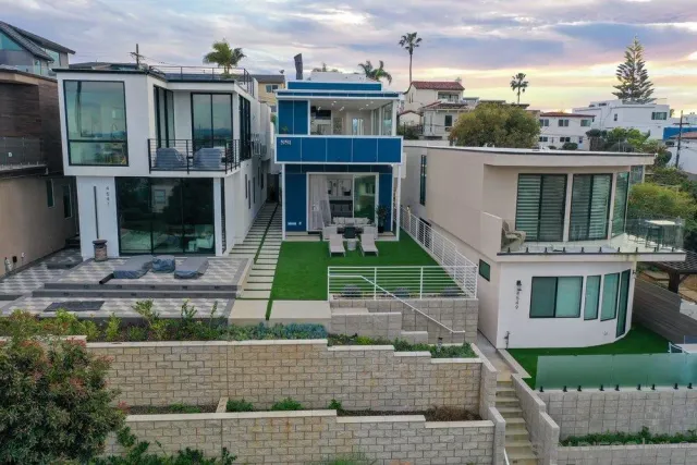 $3,199,000 | 4545 Newport Avenue, San Diego, CA 92107