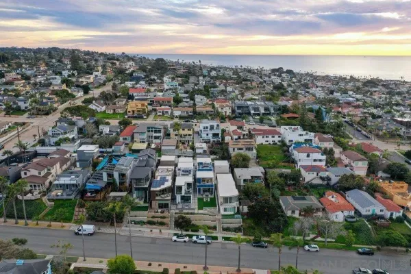 $3,199,000 | 4545 Newport Avenue, San Diego, CA 92107