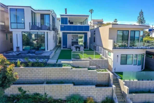 $3,199,000 | 4545 Newport Avenue, San Diego, CA 92107