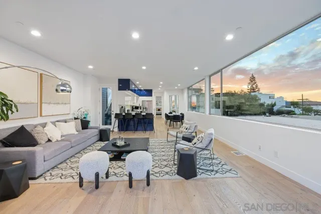 $3,199,000 | 4545 Newport Avenue, San Diego, CA 92107