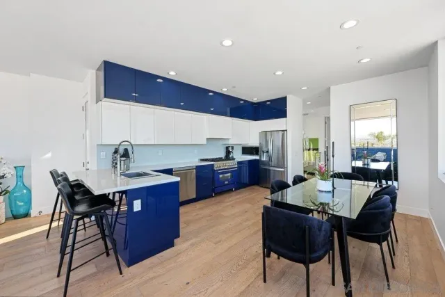 $3,199,000 | 4545 Newport Avenue, San Diego, CA 92107