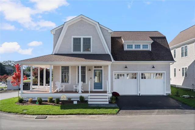 $1,899,000 | 4 Lookout Lane, Portsmouth, RI 02871