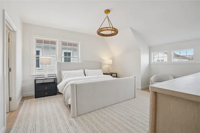 $1,899,000 | 4 Lookout Lane, Portsmouth, RI 02871