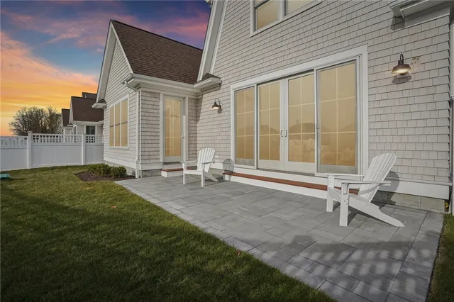 $1,899,000 | 4 Lookout Lane, Portsmouth, RI 02871