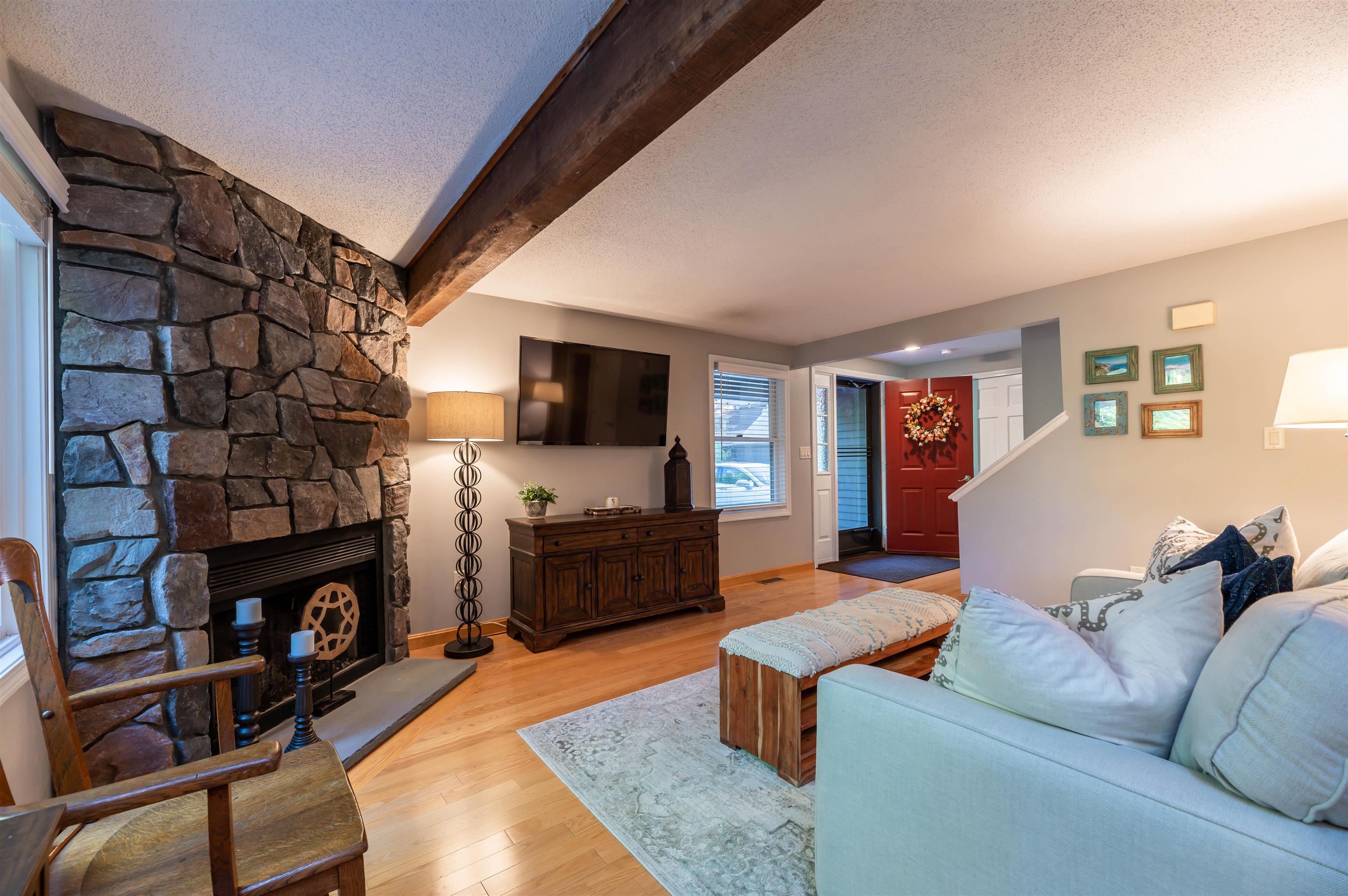 46 Stacey Circle Windham, NH 03087 - Photo 3 of 22