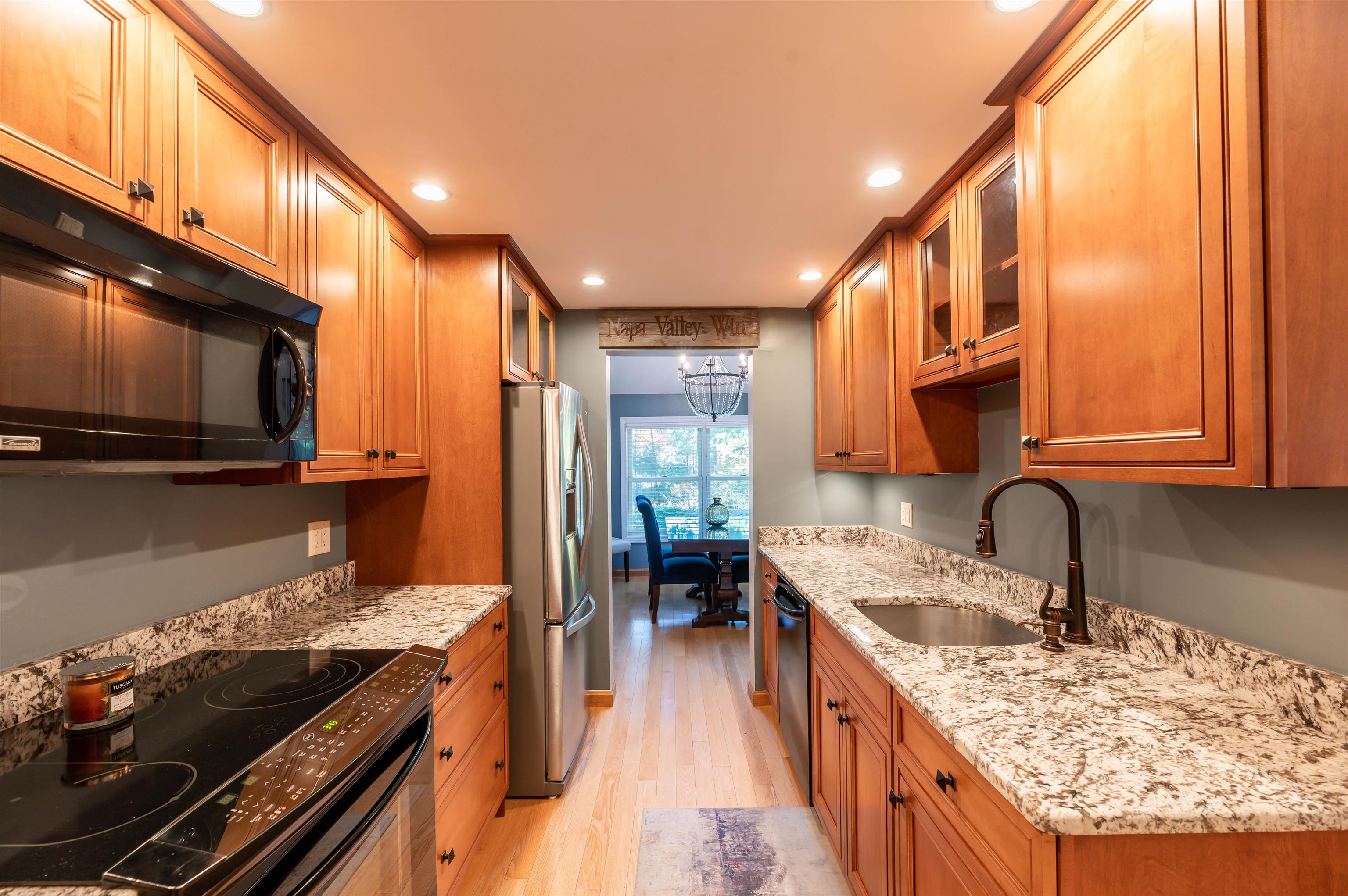 46 Stacey Circle Windham, NH 03087 - Photo 5 of 22