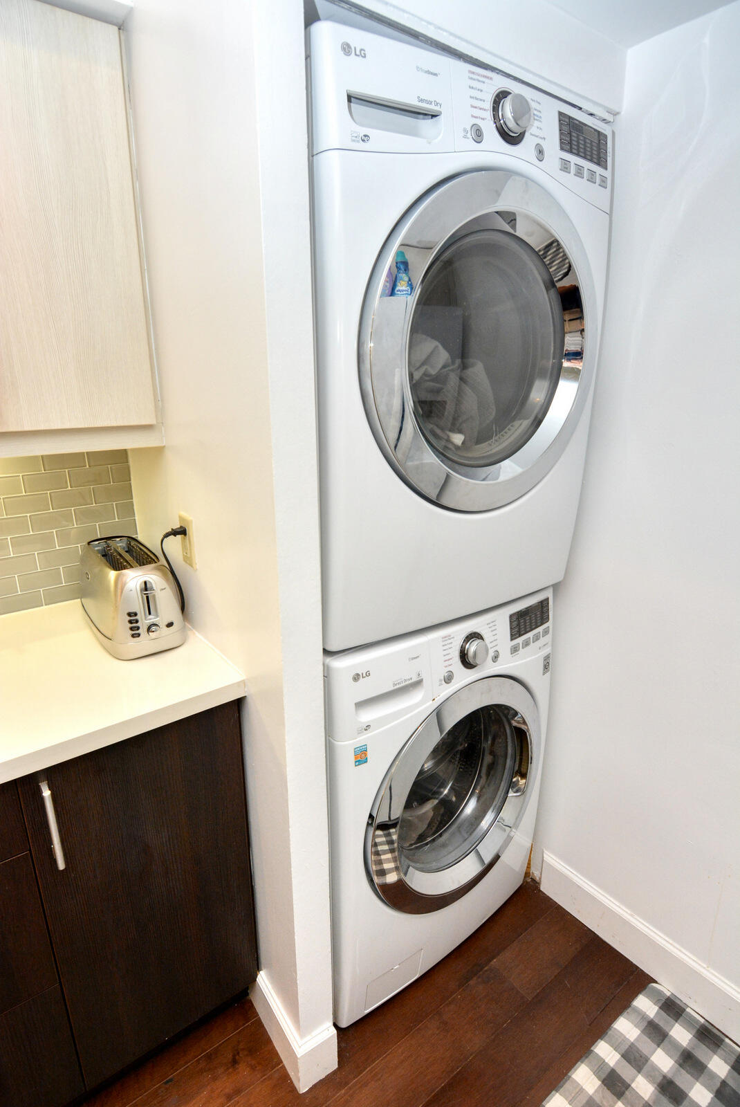 318 Golfview Circle Stuart, FL 34996 - Photo 20 of 39 a utility room with dryer and washer