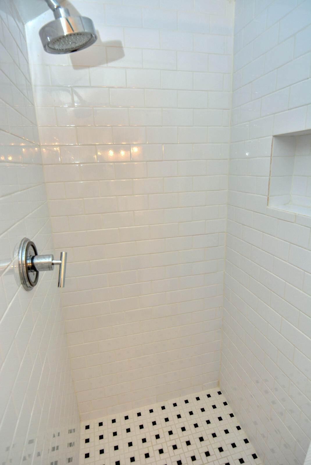 318 Golfview Circle Stuart, FL 34996 - Photo 31 of 39 a bathroom with a shower