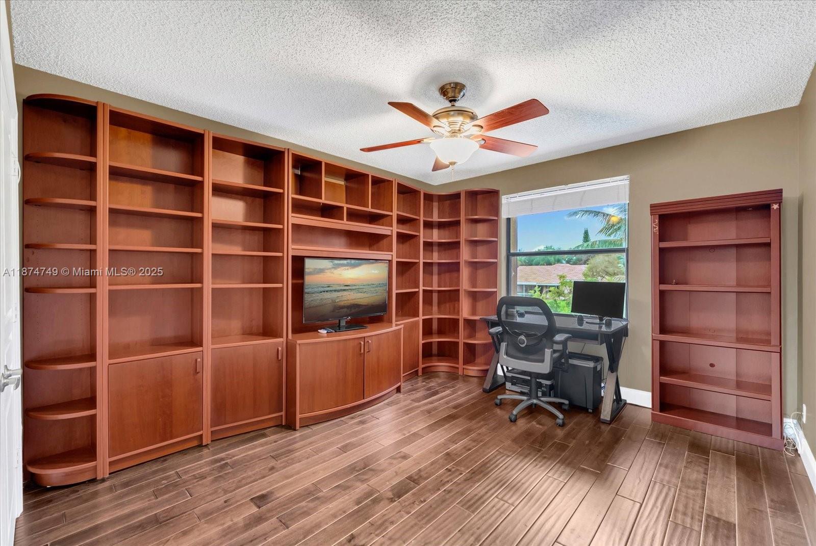 10424 Southwest 17th Manor Davie, FL 33324 - Photo 26 of 42