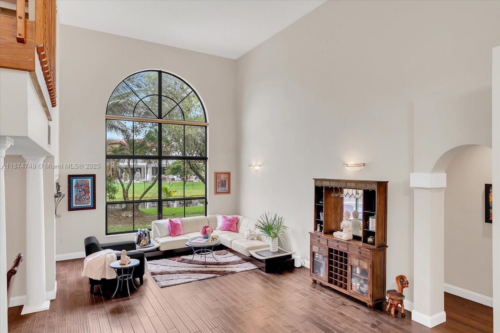 10424 Southwest 17th Manor Davie, FL 33324 - Photo 6 of 42