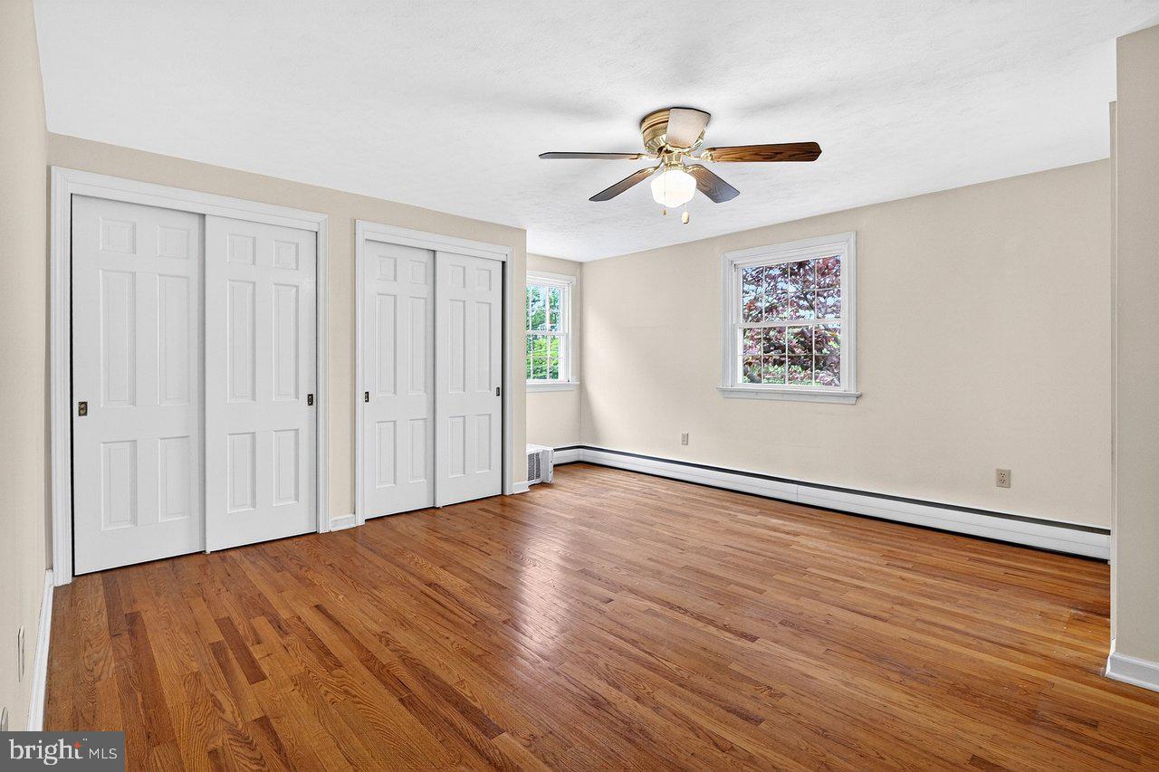 118 Bull Run Road Ewing, NJ 08638 - Photo 34 of 43 Bright and airy space with charm.