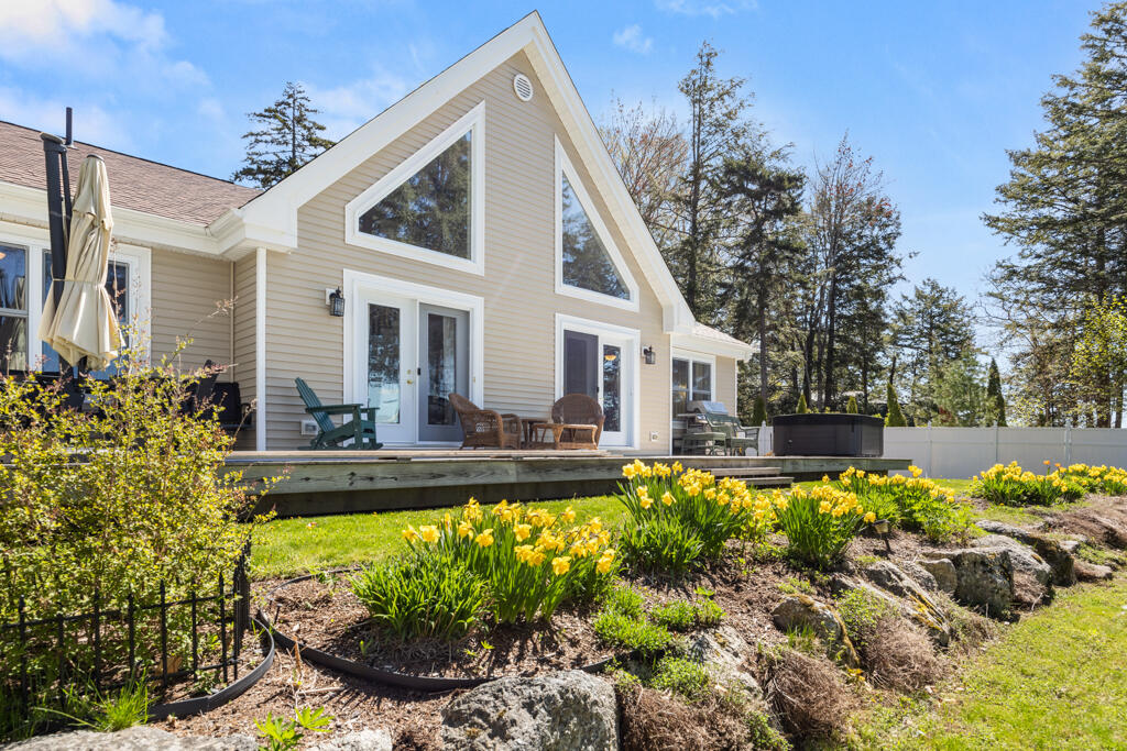 267 Scott's Neck Road Ellsworth, ME 04605 - Photo 2 of 78 shannon-28