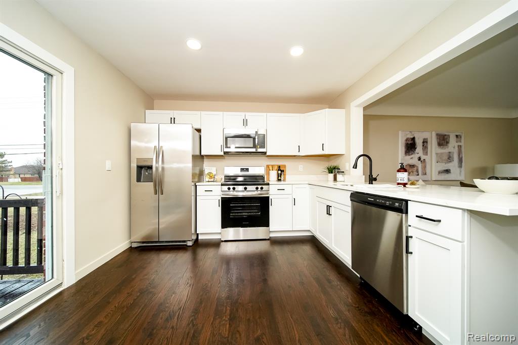 46985 Heydenreich Road Macomb, MI 48044 - Photo 26 of 60