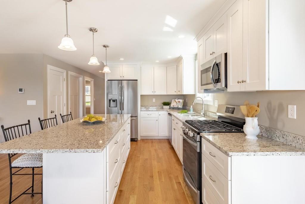 27 Burroughs Road North Reading, MA 01864 - Photo 9 of 36 Gallery Image 9