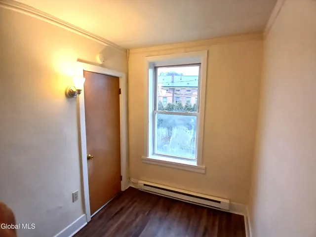 $975 | 16 Cataract Street, Unit 2, Cohoes, NY 12047