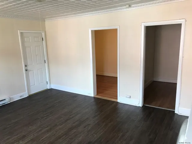 $975 | 16 Cataract Street, Unit 2, Cohoes, NY 12047