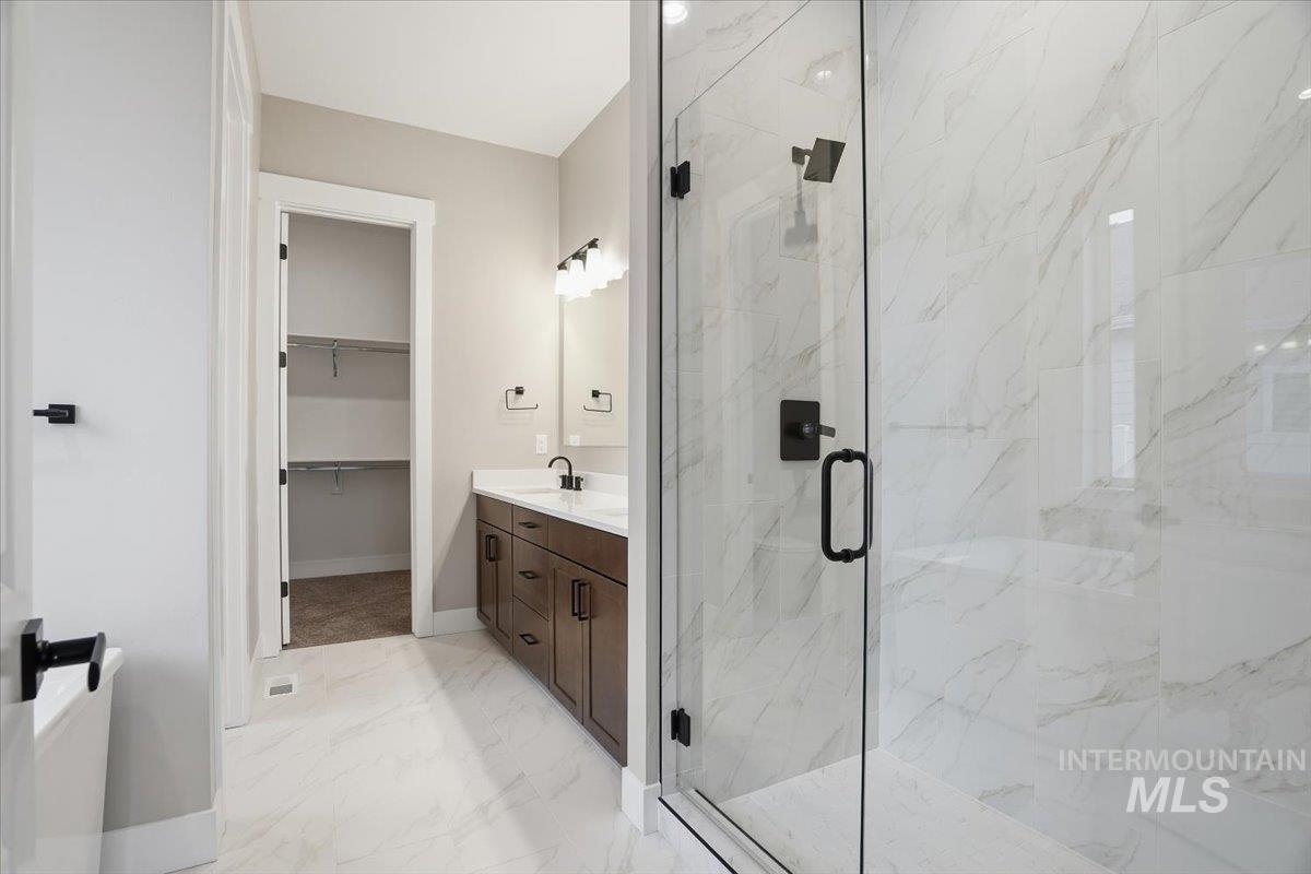 883 North Falling Water Way Eagle, ID 83616 - Photo 15 of 42