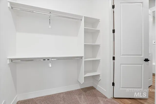 $799,990 | 883 North Falling Water Way, Eagle, ID 83616