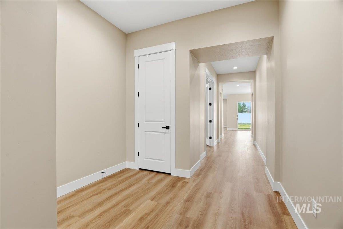 883 North Falling Water Way Eagle, ID 83616 - Photo 20 of 42