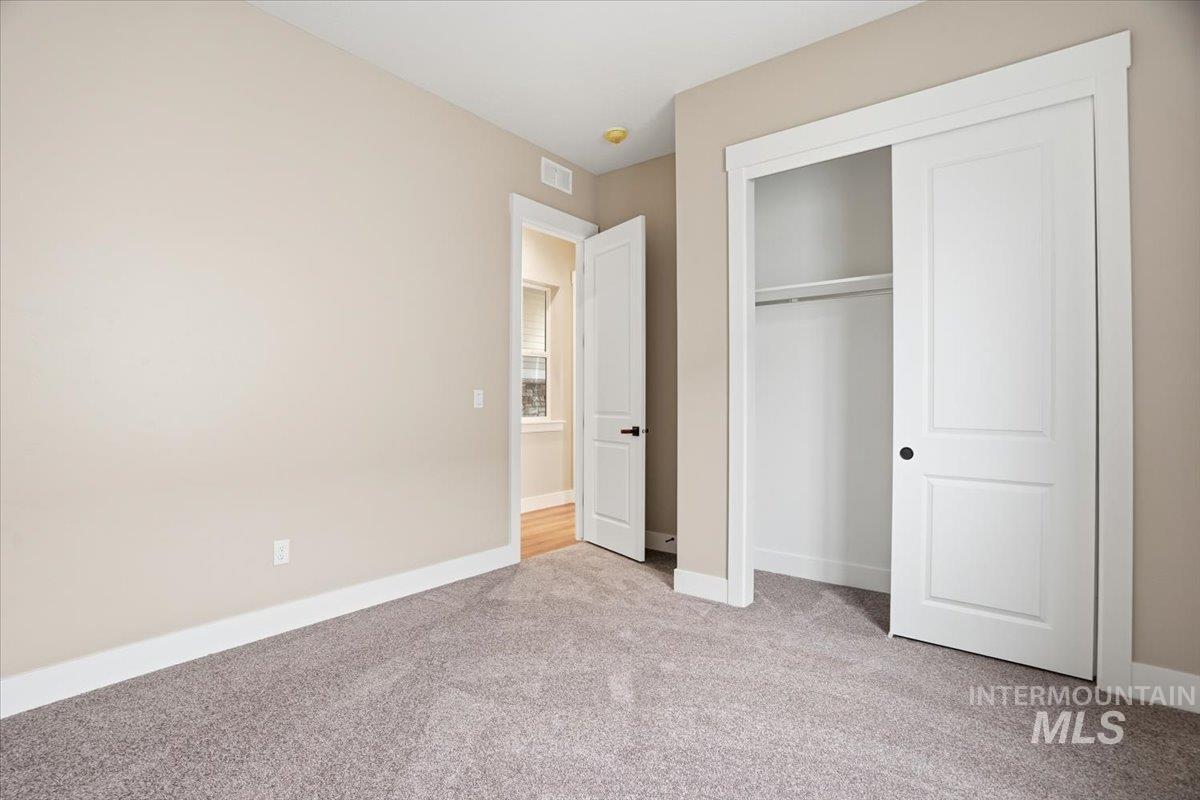 883 North Falling Water Way Eagle, ID 83616 - Photo 22 of 42