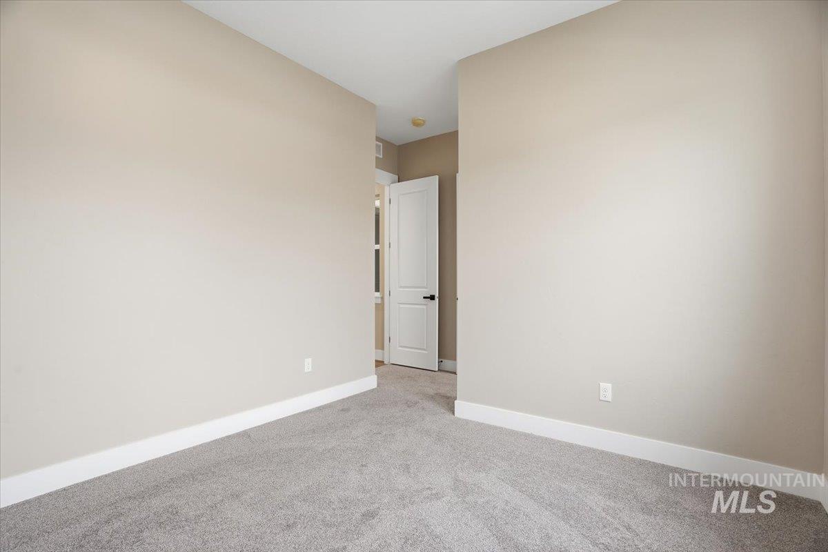 883 North Falling Water Way Eagle, ID 83616 - Photo 25 of 42