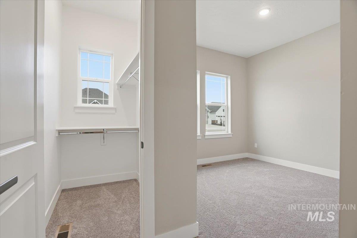 883 North Falling Water Way Eagle, ID 83616 - Photo 26 of 42