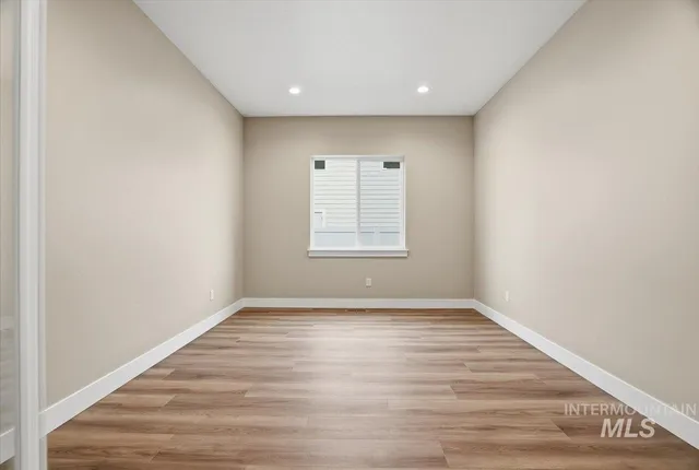 $799,990 | 883 North Falling Water Way, Eagle, ID 83616