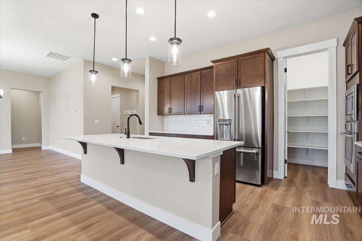 883 North Falling Water Way Eagle, ID 83616 - Photo 5 of 42