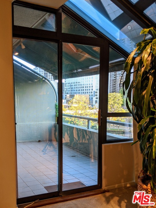 880 West 1st Street, Unit 603 Los Angeles, CA 90012 - Photo 43 of 54 a view of swimming pool