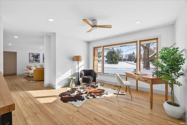 $649,900 | 301 East Glendora Drive, Bloomington, IN 47408