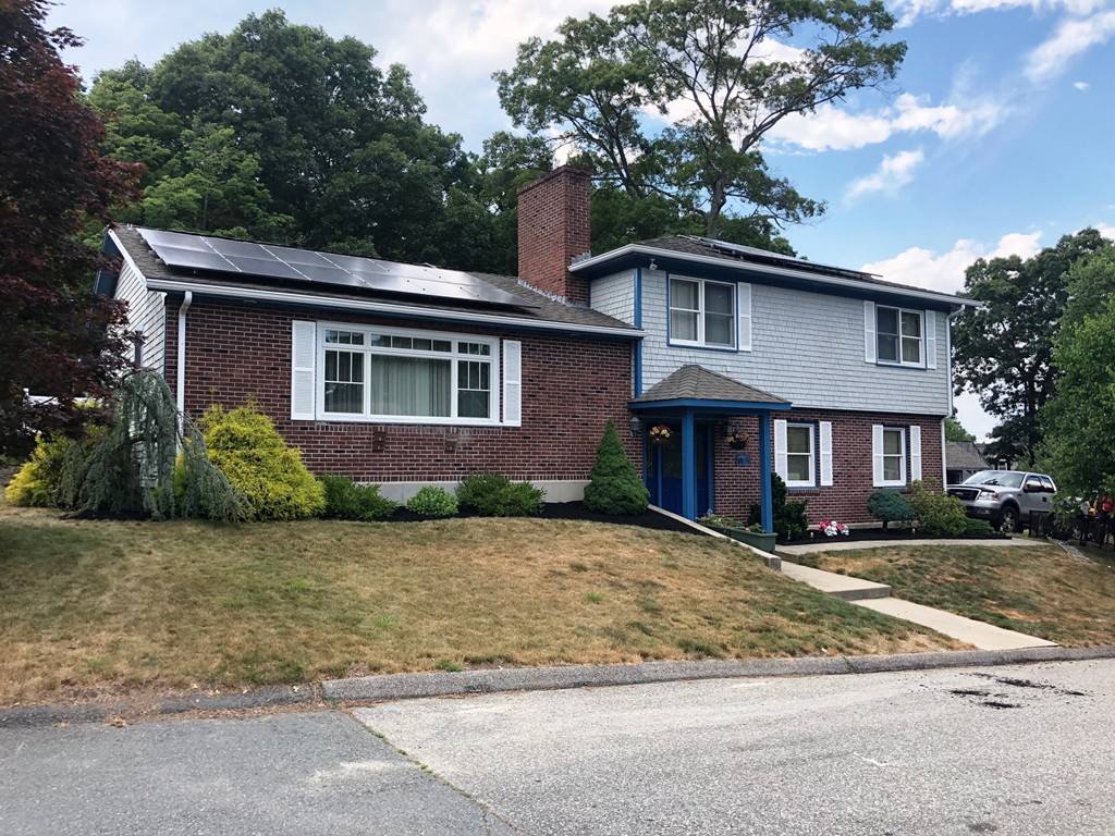 111 Dale Street Fall River, MA 02721 - Photo 1 of 12 Gallery Image 1