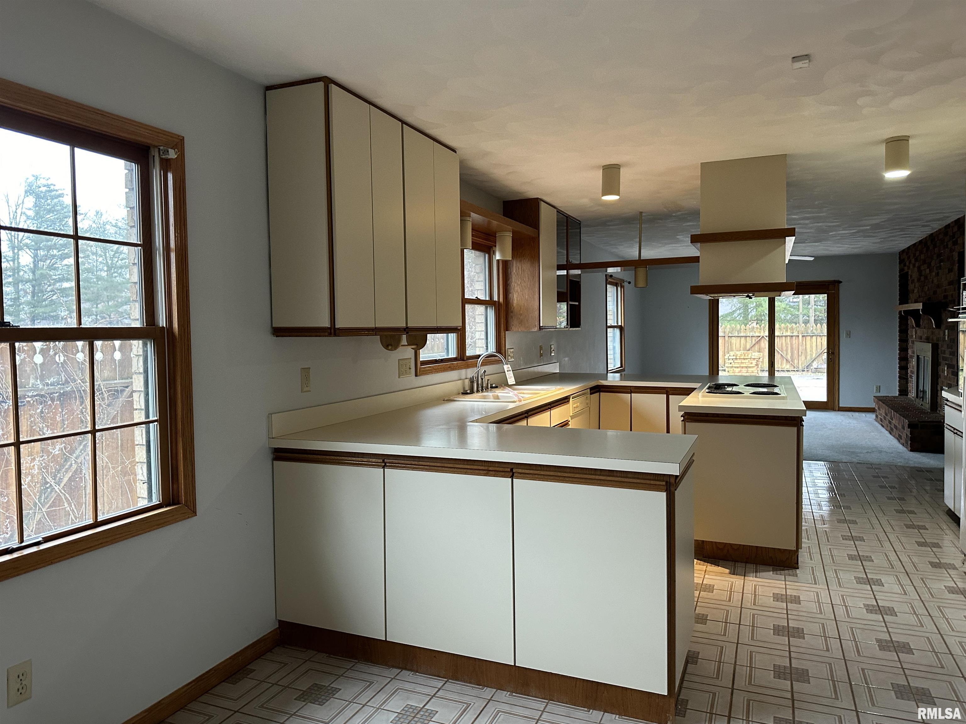 2801 East Richview Road Mount Vernon, IL 62864 - Photo 19 of 45 Gallery Image 19
