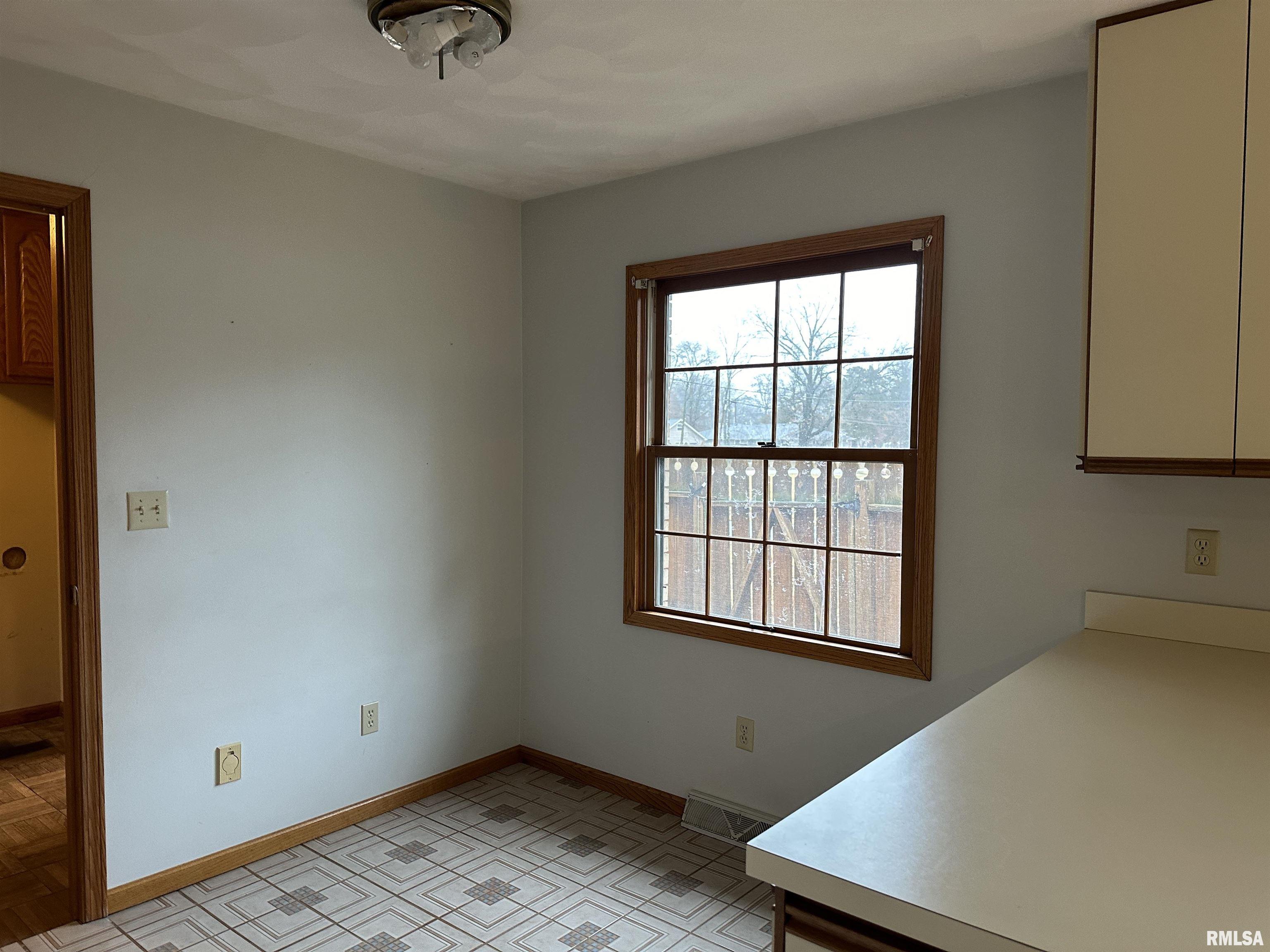 2801 East Richview Road Mount Vernon, IL 62864 - Photo 20 of 45 Gallery Image 20