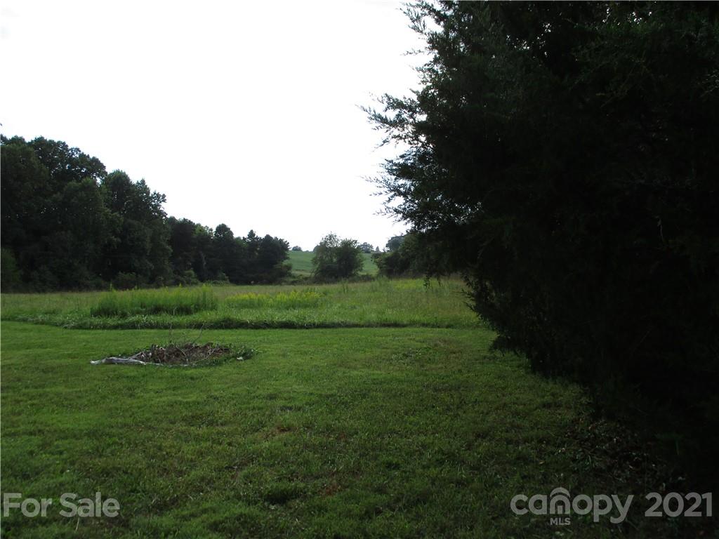 357 Lindsey Farm Road Stony Point, NC 28678 - Photo 8 of 46 Gallery Image 8
