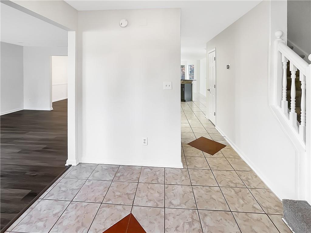 2867 Oakvale Falls Drive Decatur, GA 30034 - Photo 12 of 26 a view of a livingroom with wooden floor