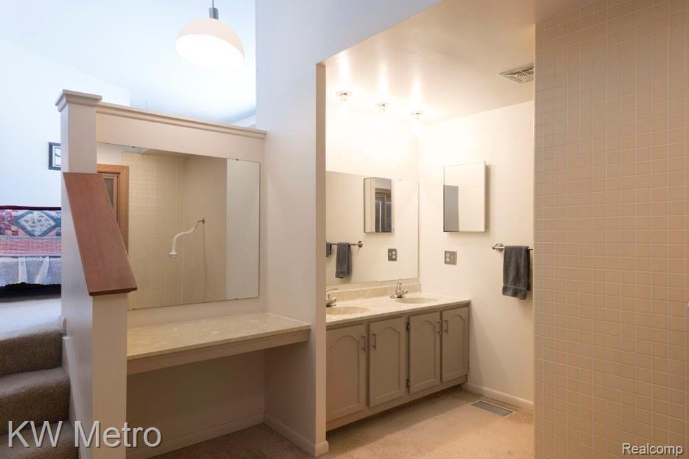9220 Kier Road Holly, MI 48442 - Photo 32 of 35 Master Bathroom