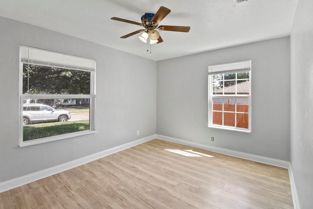 3910 Shelley Boulevard Dallas, TX 75211 - Photo 12 of 37