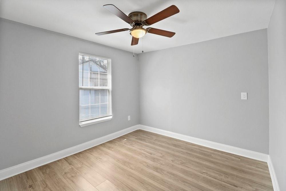 3910 Shelley Boulevard Dallas, TX 75211 - Photo 19 of 37