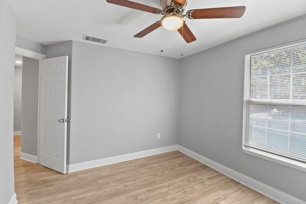 3910 Shelley Boulevard Dallas, TX 75211 - Photo 20 of 37