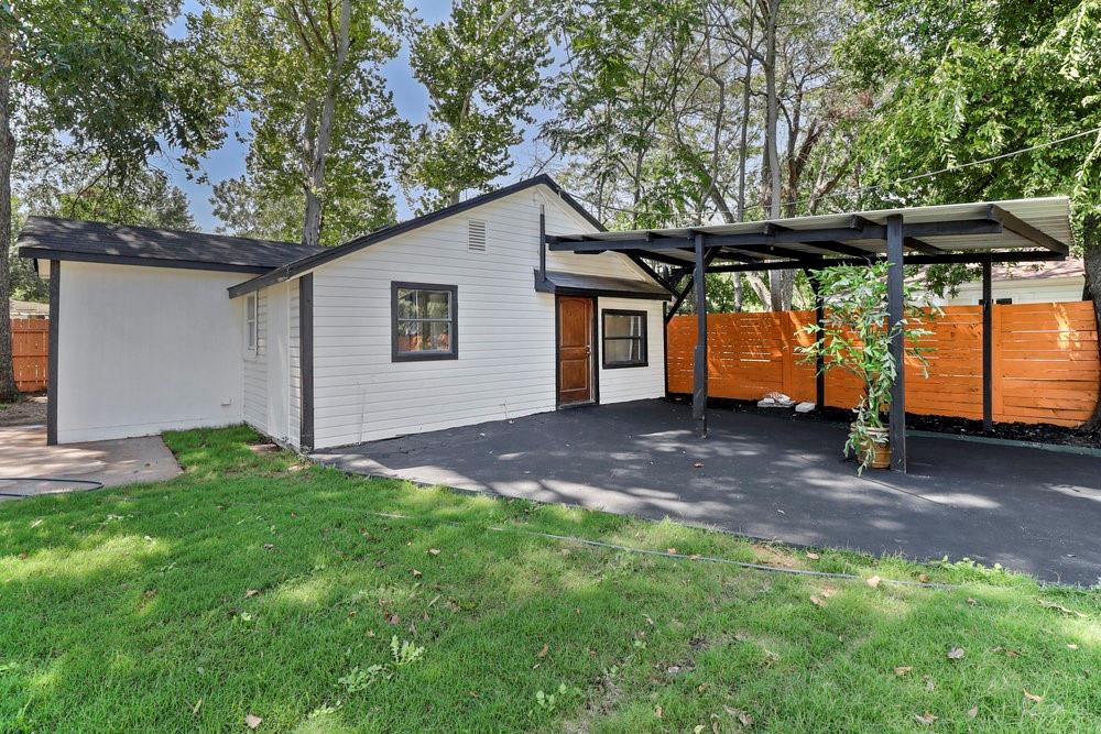 3910 Shelley Boulevard Dallas, TX 75211 - Photo 25 of 37