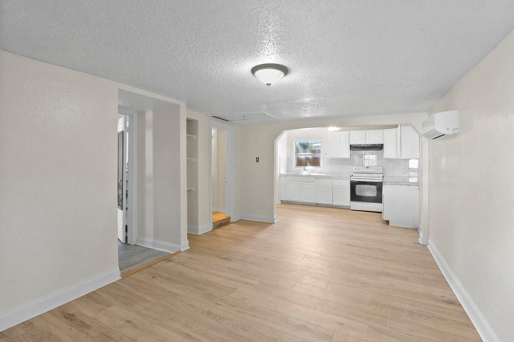 3910 Shelley Boulevard Dallas, TX 75211 - Photo 29 of 37