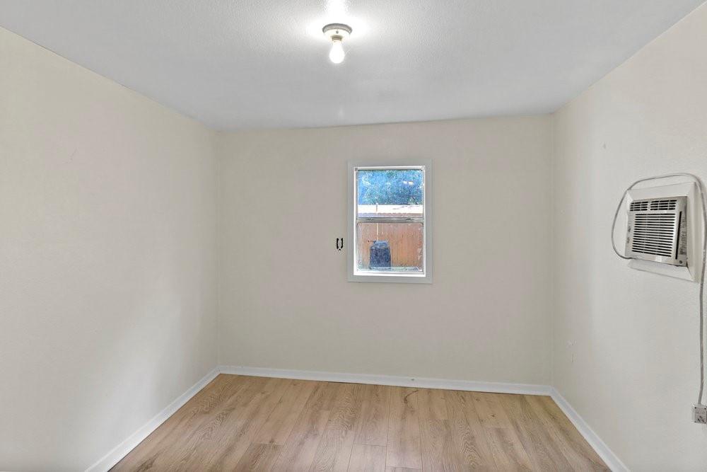 3910 Shelley Boulevard Dallas, TX 75211 - Photo 34 of 37